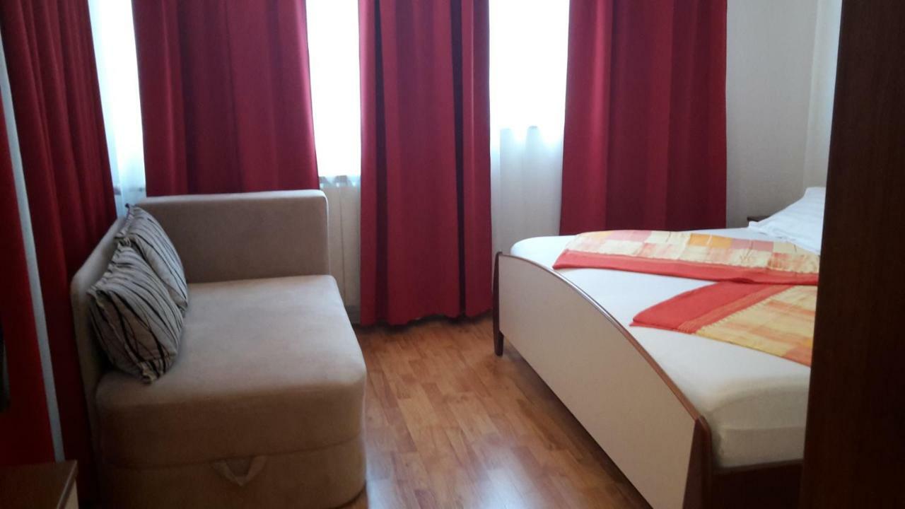 As Brela Hotel Ngoại thất bức ảnh